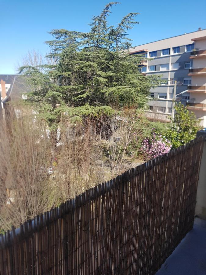 Logement Entier - Appartement T4 Hypercentre Dans Une Rue Calme - Stationnement Gratuit Tarbes Exterior foto